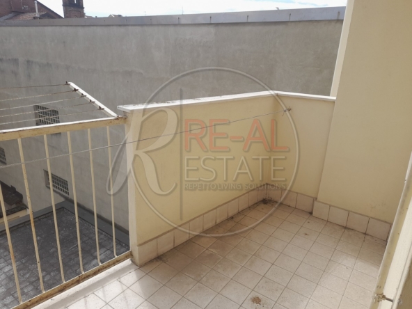 Alloggio Zona uffici finanziari repettorealestate10