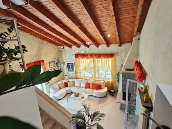 Villa Carentino repettorealestate54